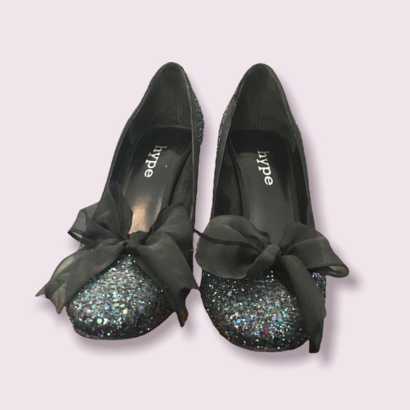 Sparkly Bow Heels - Picture 3 of 4